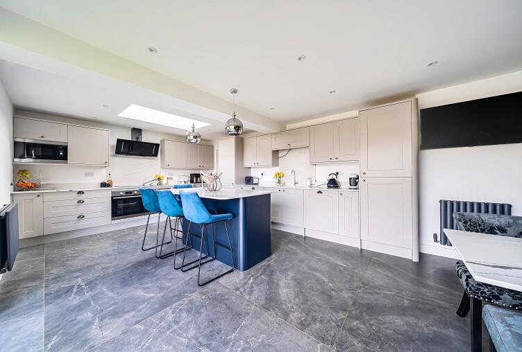 Property Image 975fd5f2-36d3-43f9-80ce-6a8e3c1e62ef