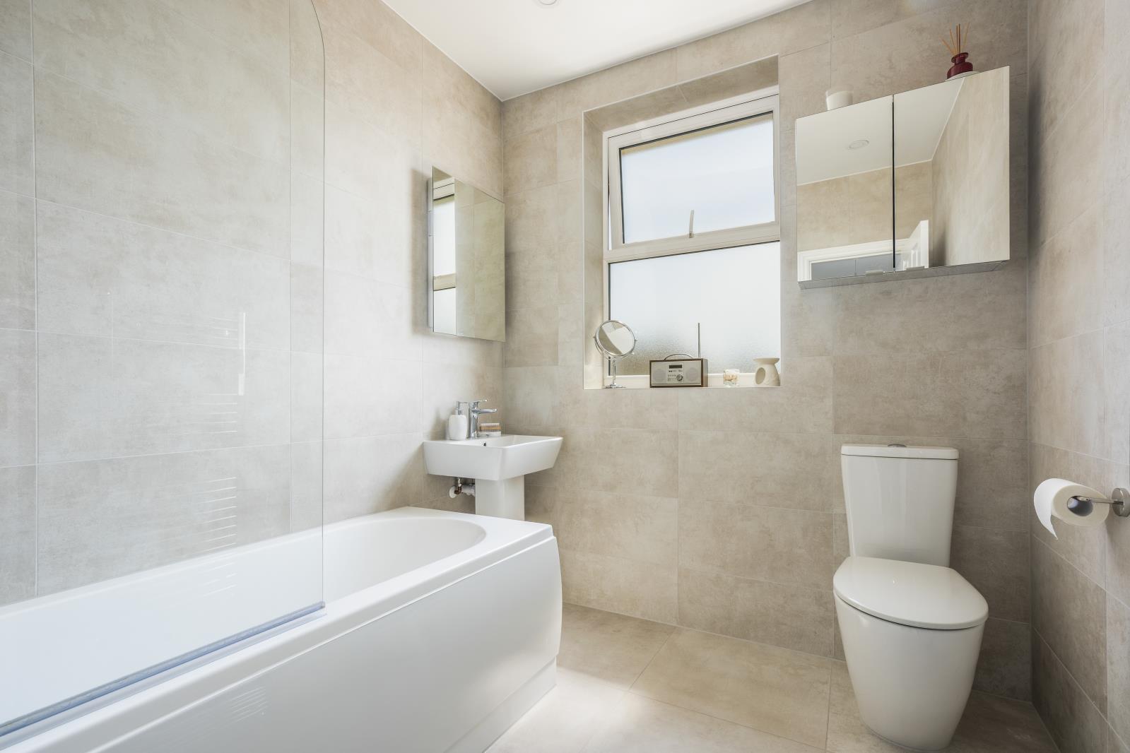 Property Image 9760c62f-bc03-4f78-96b6-c9620c0ca83b