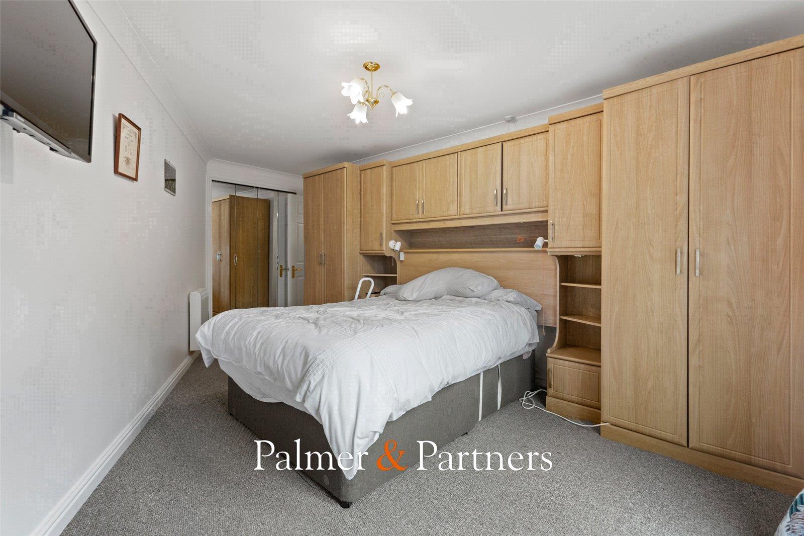 Property Image 9767560e-3a05-4e64-845d-d4cac973e9d4