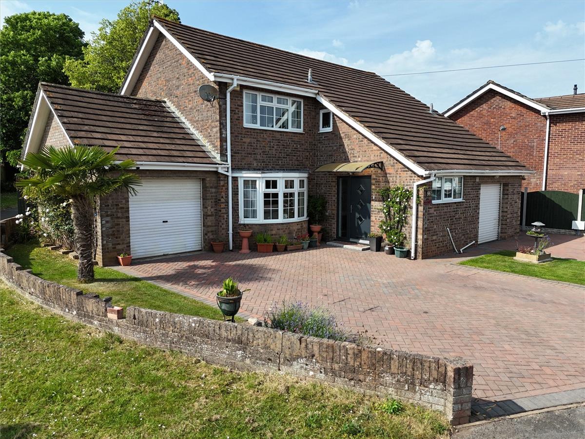 Property Image 977121eb-87f3-457e-a38d-11f3e26e4d96