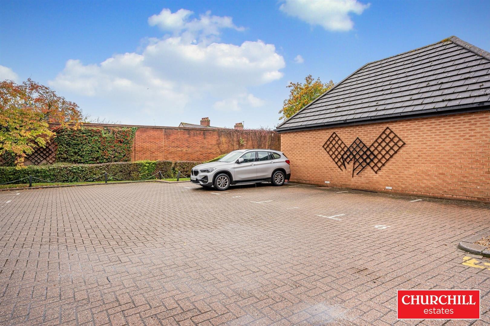 Property Image 97742f8d-be9f-4577-935e-1c486a1b4e15