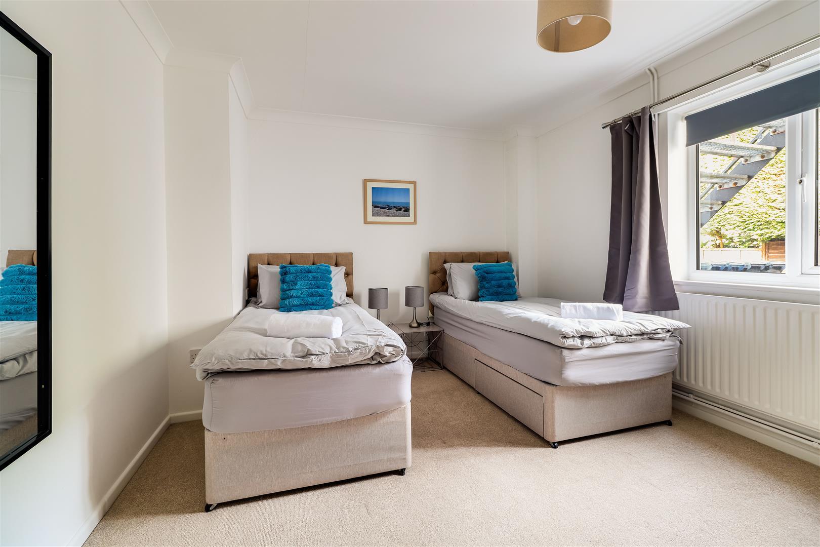 Property Image 977a81db-4c75-4a68-8677-2638afbeef22