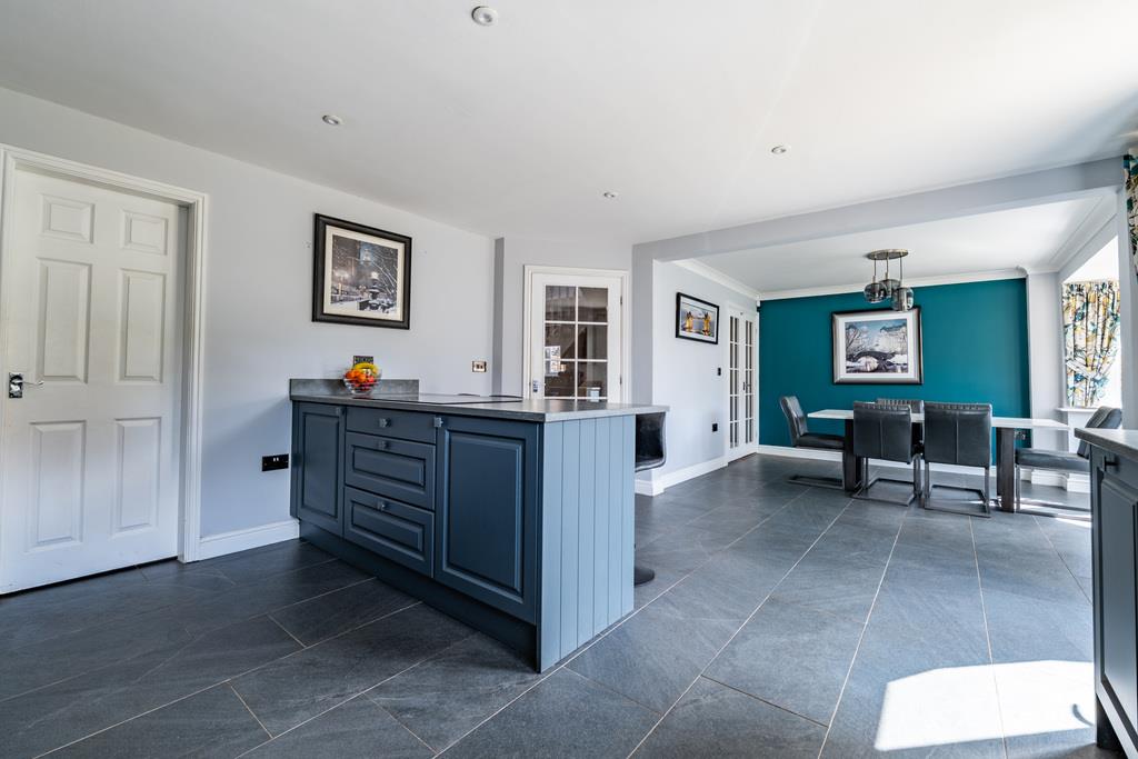 Property Image 977e438f-4bad-4bef-954e-4fcd305eb60e