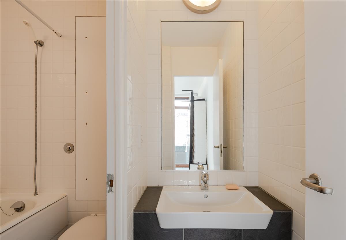 Property Image 978700de-b56e-4509-869e-0f1ab98193aa