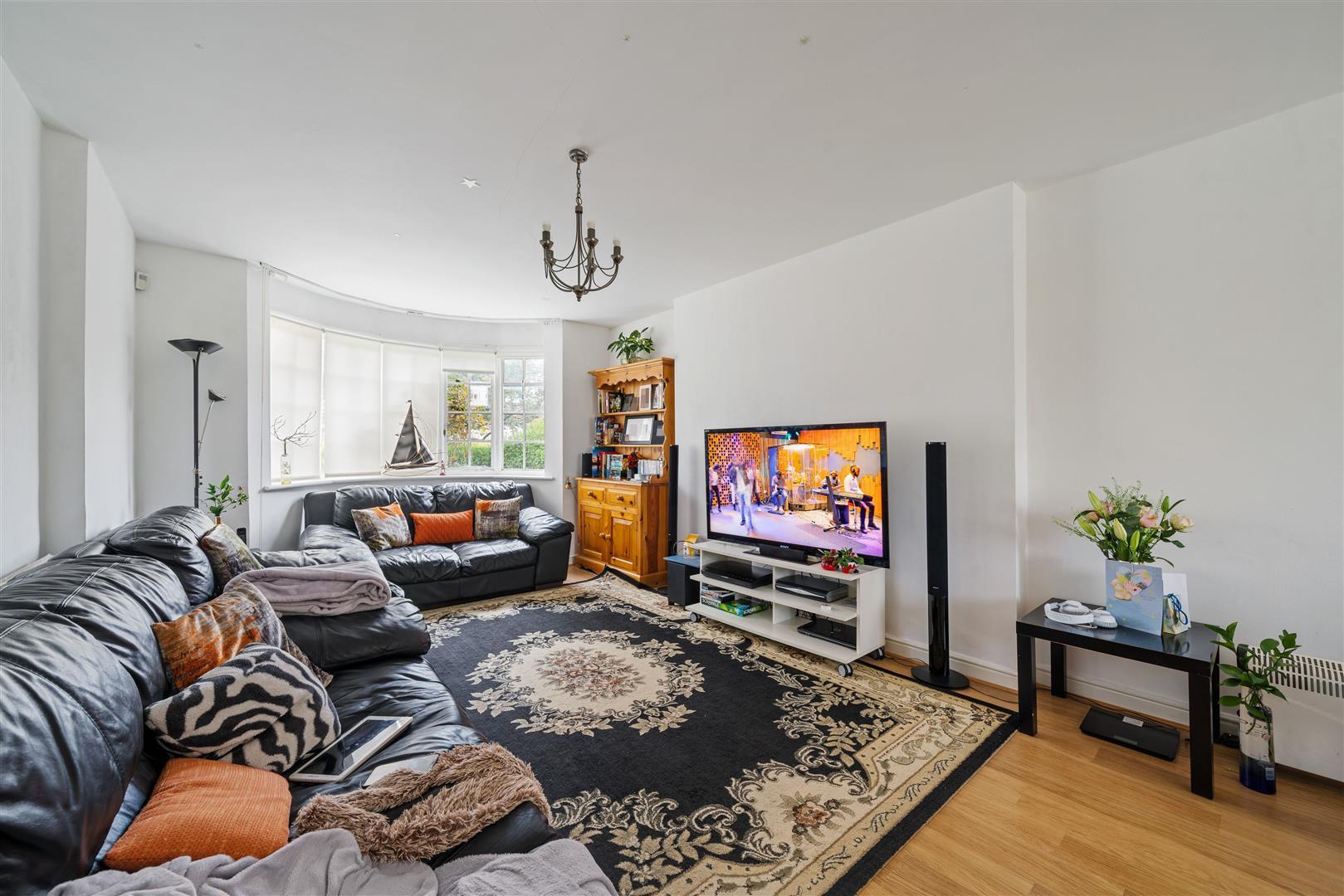 Property Image 97a4badf-a3d2-48c9-9694-da7ed0e0c5fc