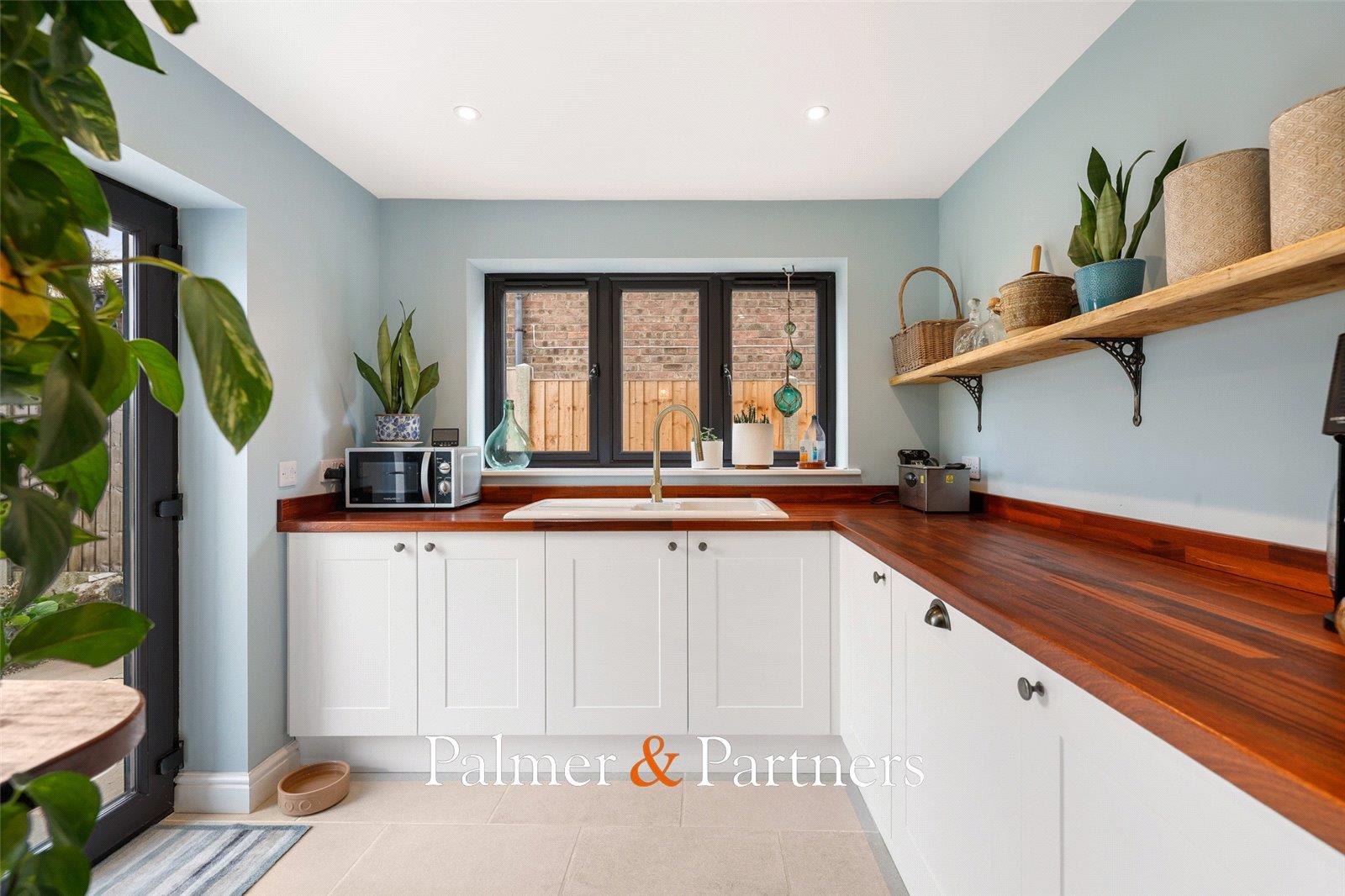Property Image 97c1d66b-b65e-453a-b152-568aebf707be