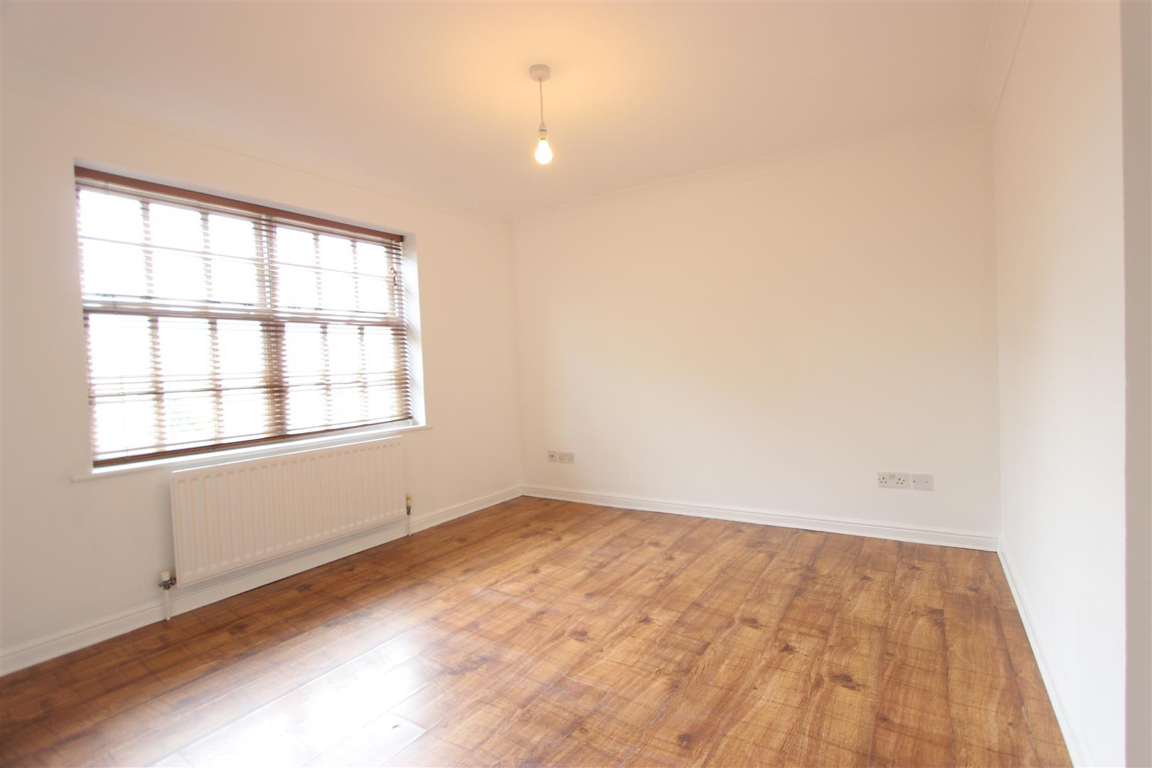 Property Image 97d9cc99-6c95-4aa6-be7d-9a8ffea54df6