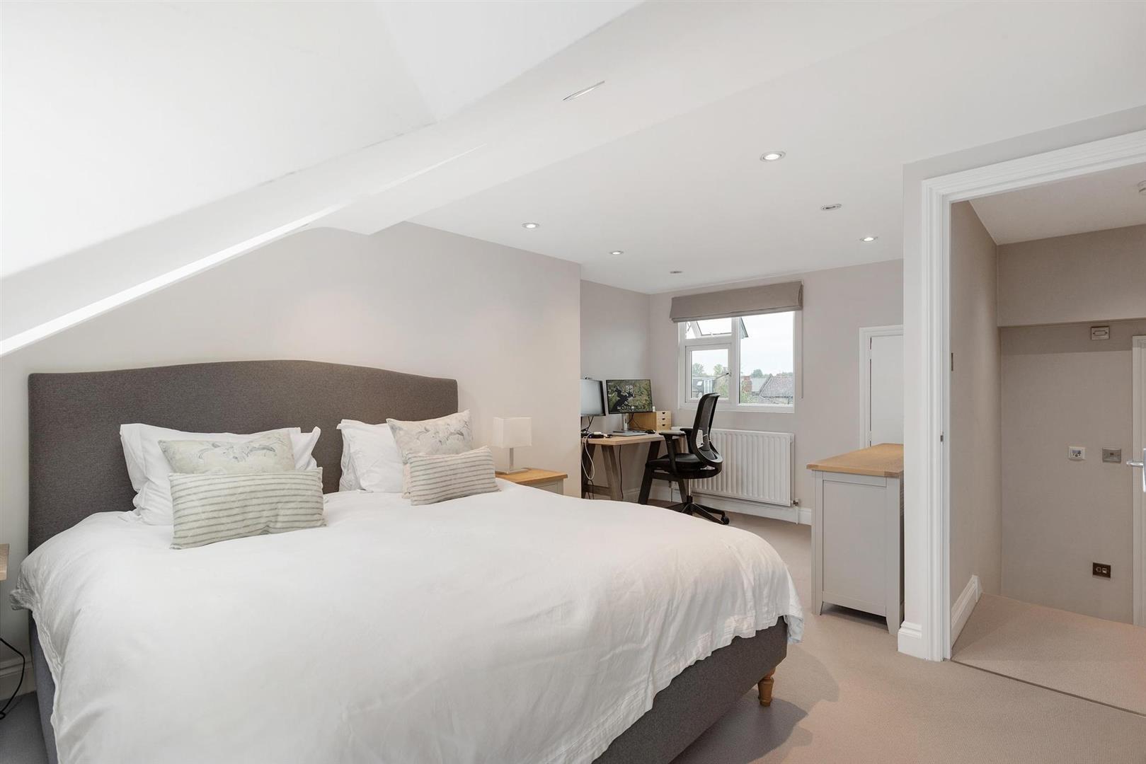 Property Image 97dd7965-c8a5-4288-a680-f8005a006a92