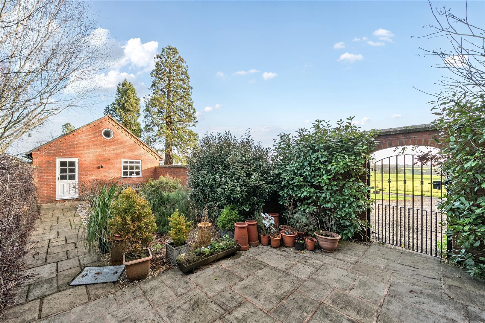 Property Image 97f57352-8c34-48de-bd17-cfbfc42775bd