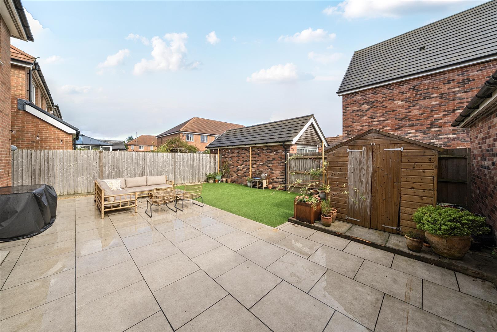 Property Image 9818252c-af71-4ab6-b1af-42bab0944ffd