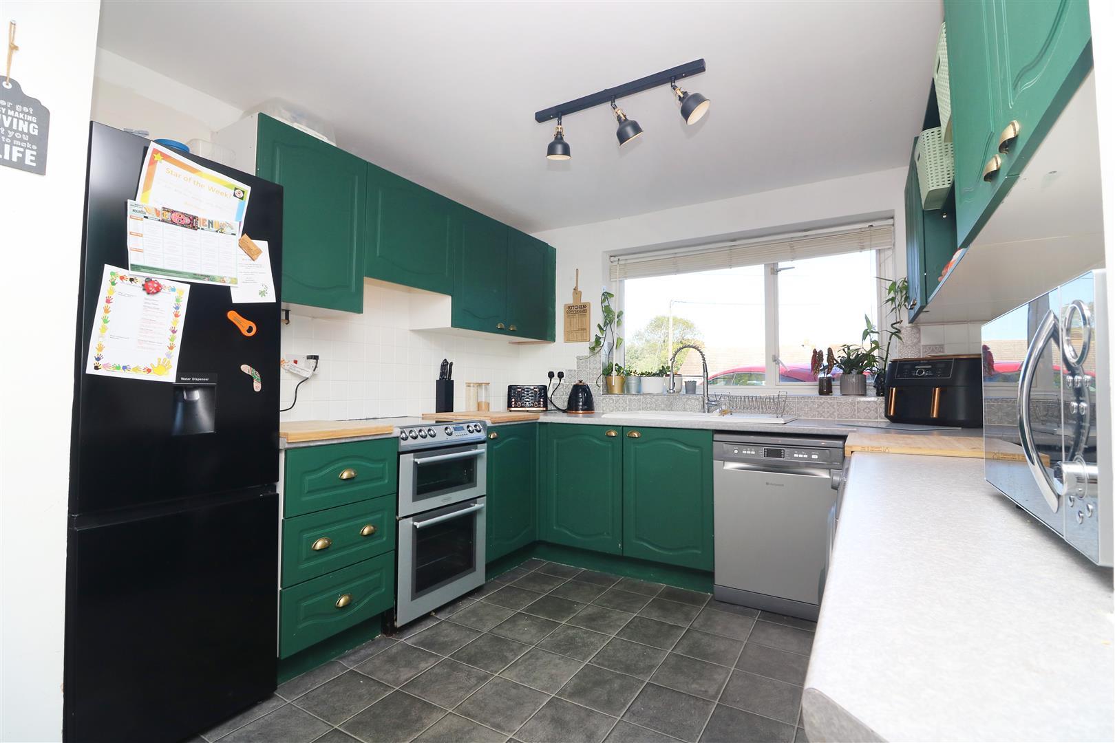 Property Image 9827fe8b-f8b6-41c7-9a74-cf77b35c05e8