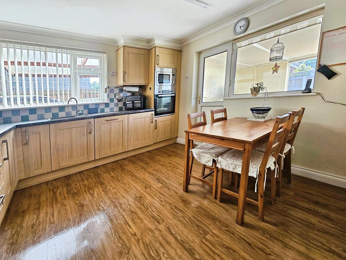 Property Image 984482f8-94c7-473b-b27b-57ed25cf5fc6