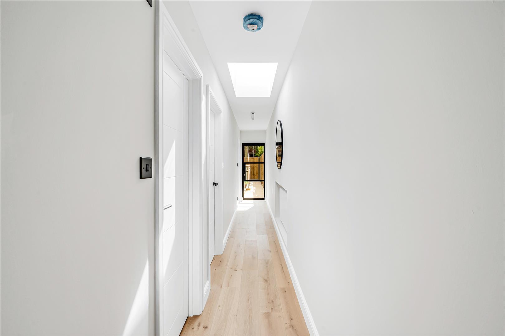 Property Image 984bff09-a874-4743-b318-fd24856bc01b