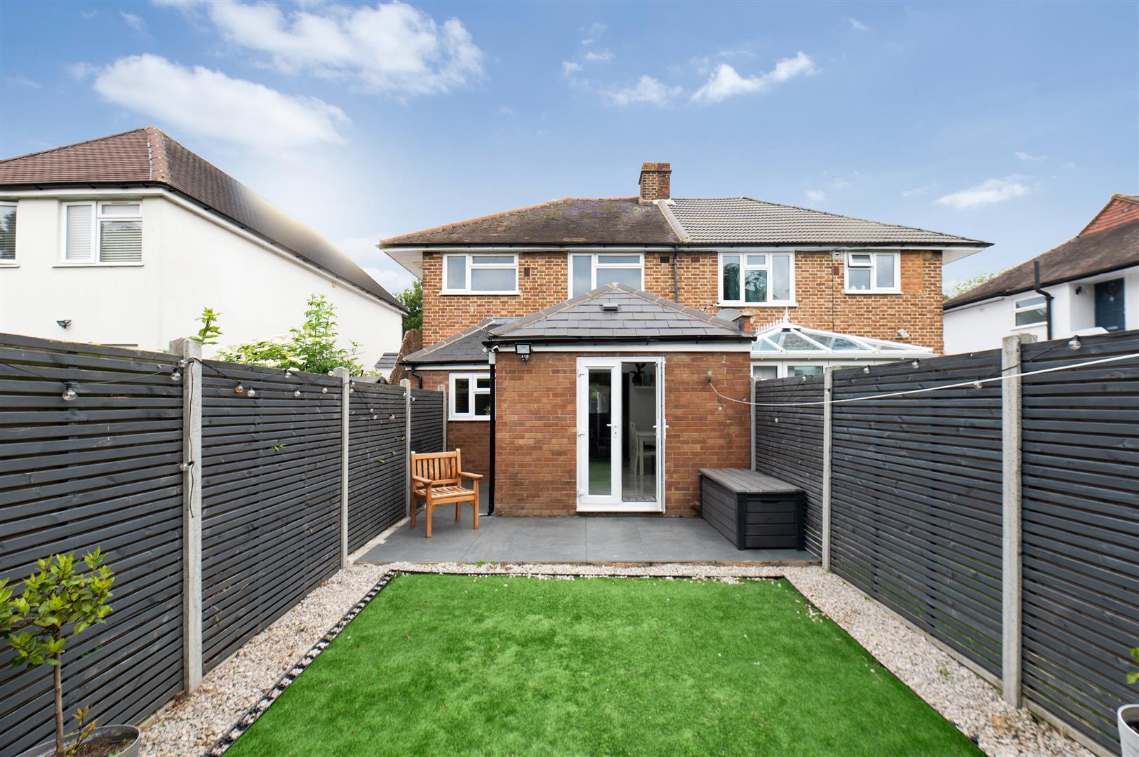 Property Image 984c7bfa-f6cb-470d-8a86-24122033c96e