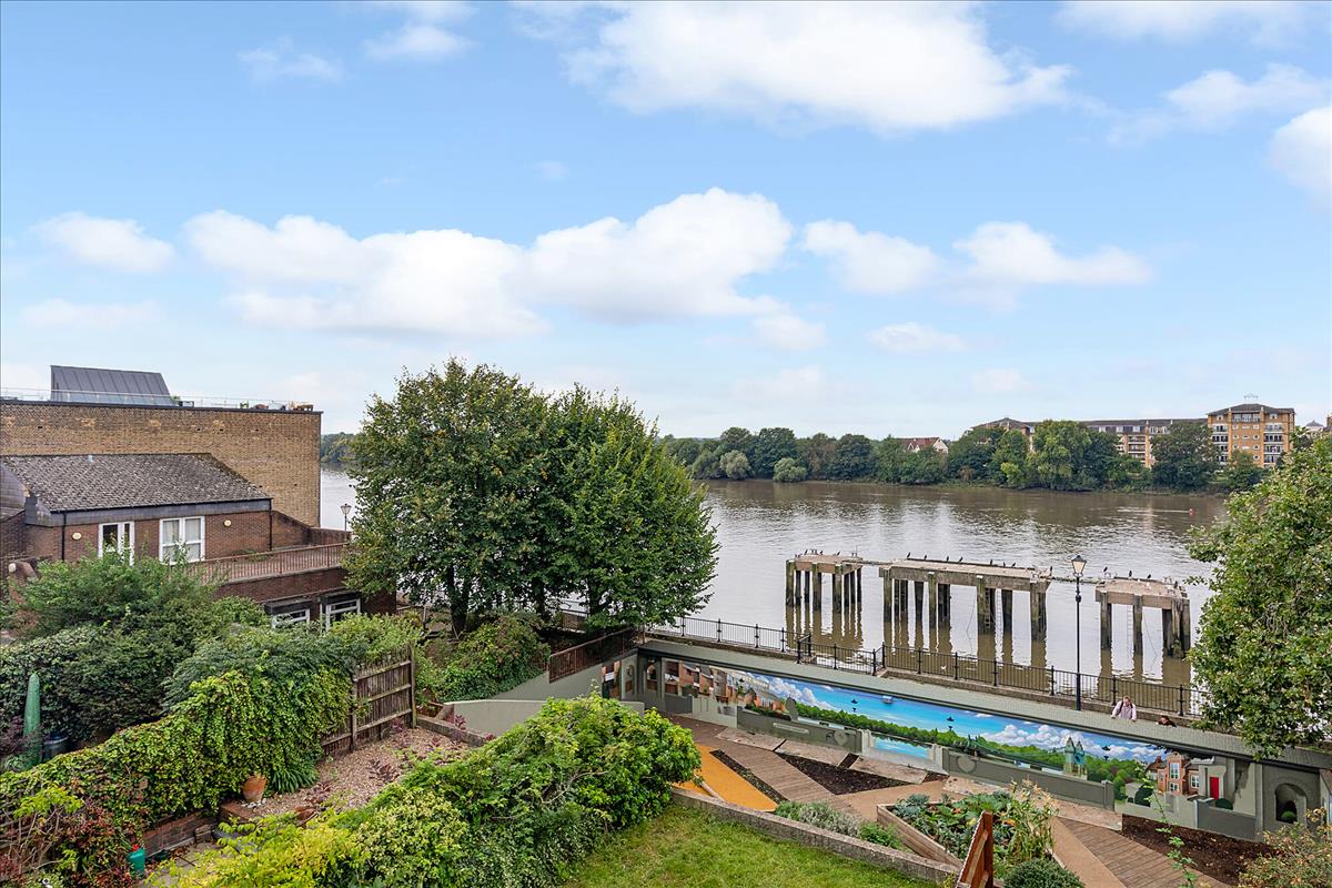 Property Image 984f53f5-6bfc-4bb2-9610-5d408a2ba1e3