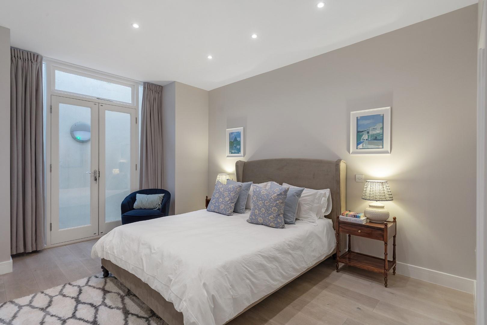 Property Image 9852ae86-f4d1-4834-b270-e06558341d0c