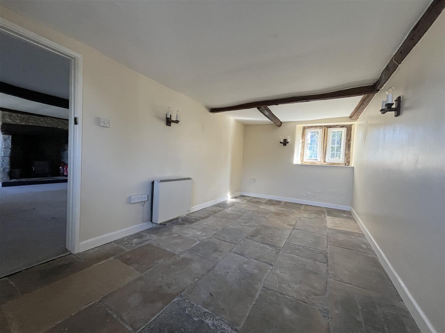 Property Image 9861599b-da7c-4135-8dbd-8aa0f1cf4c5b