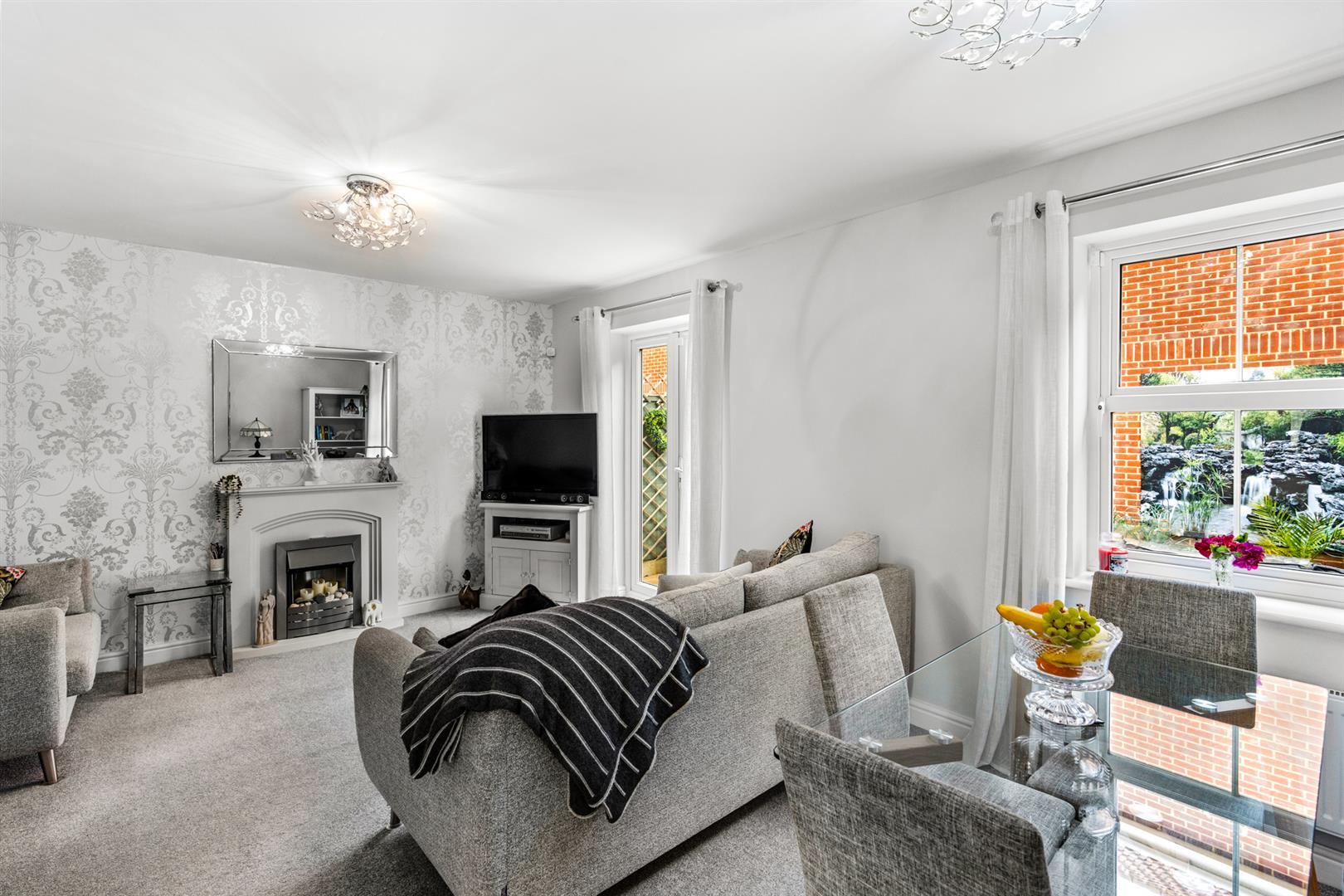 Property Image 986b0272-8f7a-4de3-bb4d-33e26eaf4227