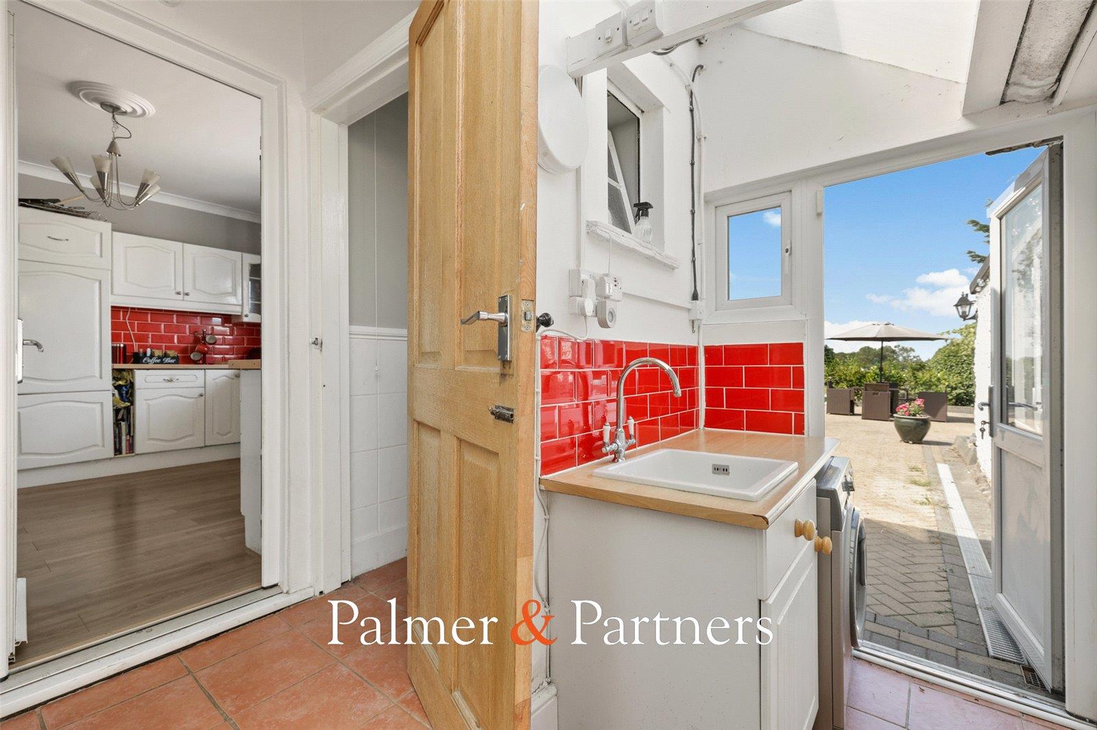 Property Image 986cc19d-9933-4bdf-bd66-f2df3a83f350
