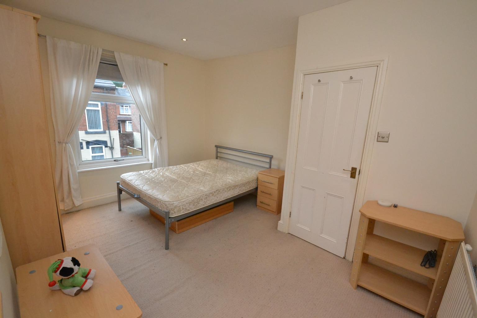 Property Image 9870a8c6-b389-4094-b815-aa05c3492dd0