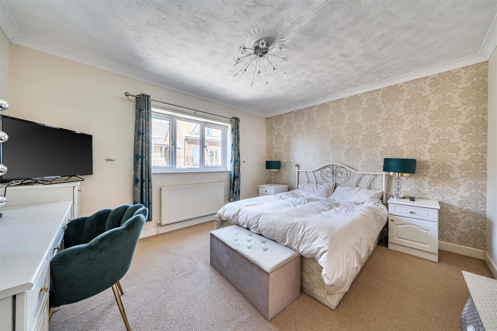 Property Image 98744f96-a0d4-4d3a-9bd1-54545be2b2a1