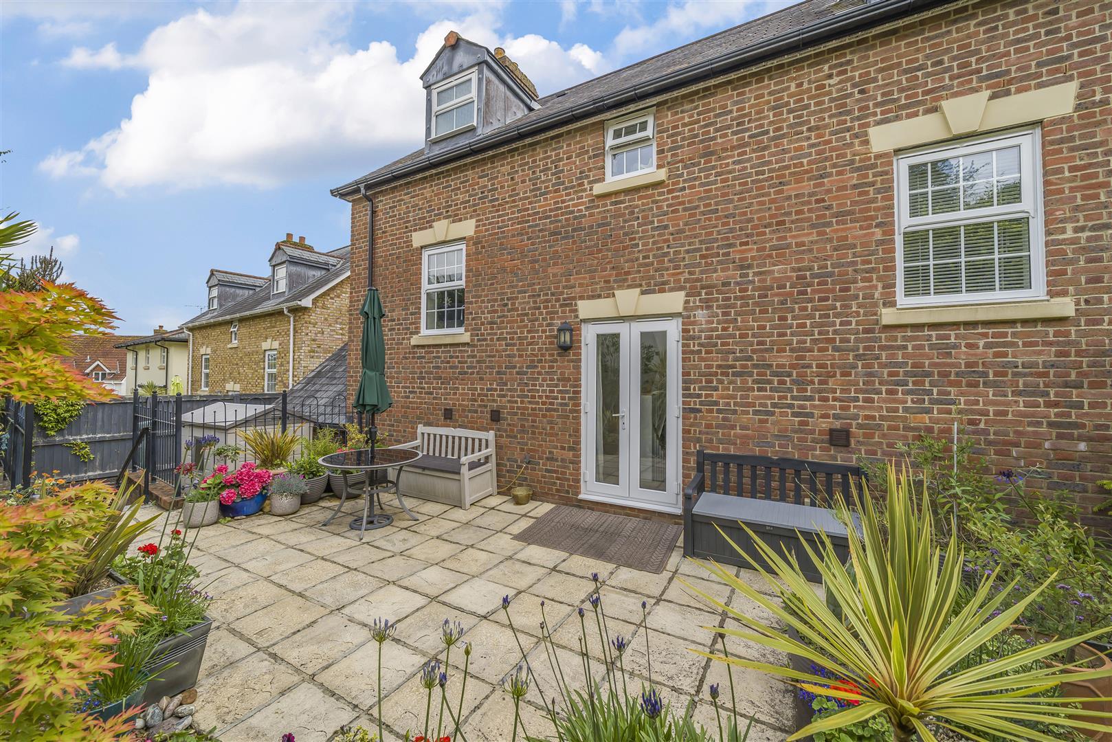 Property Image 988104b2-f58a-44c3-b6fc-7269fdbfce9a