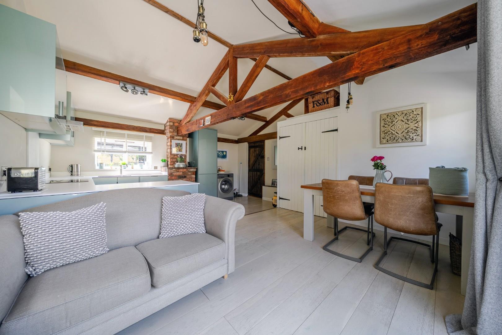 Property Image 9884816b-8c82-4bee-b516-805b6d0aa272