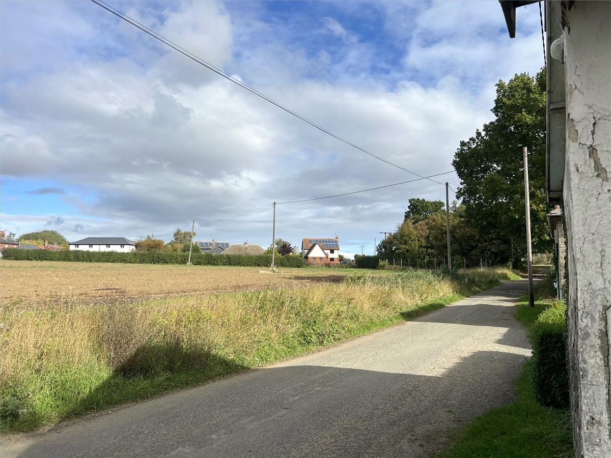 Property Image 9886a888-ca29-4551-96b7-c448c3f8a35c