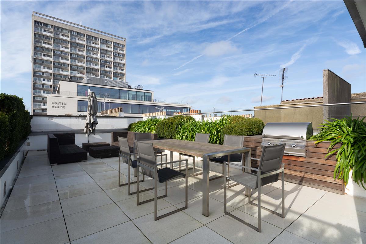 Property Image 988dd46c-1c00-417e-b3ee-2cdc31e3924e