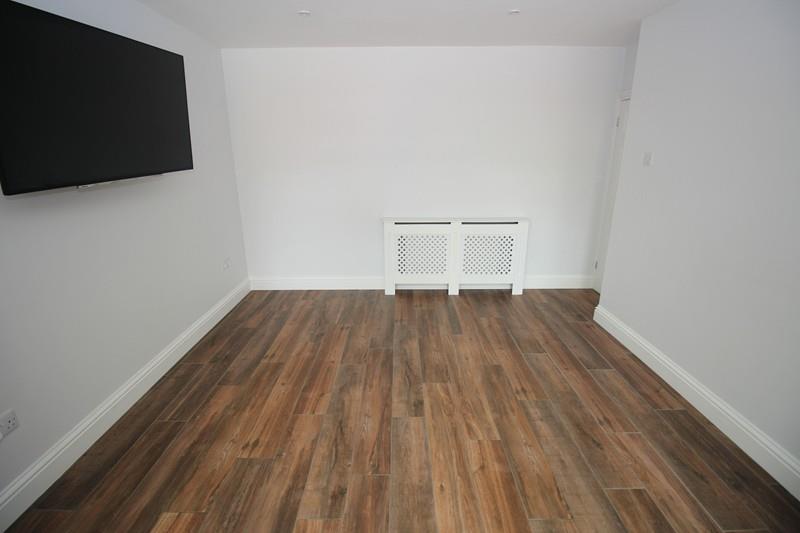 Property Image 989b44d8-5ab6-4840-aca4-87a7f77ce40a
