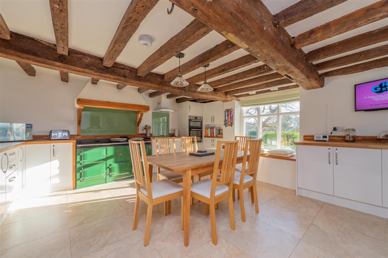 Property Image 989ff4ff-2bca-4b97-ab9d-68d8b715b40b