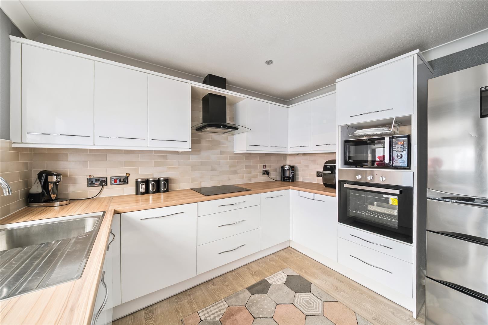 Property Image 98a55d8d-d85c-4672-9b36-7778035b8ba9