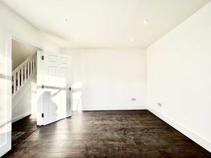 Property Image 98a6b7d6-8d02-443d-869f-2fd16b1b7aa4