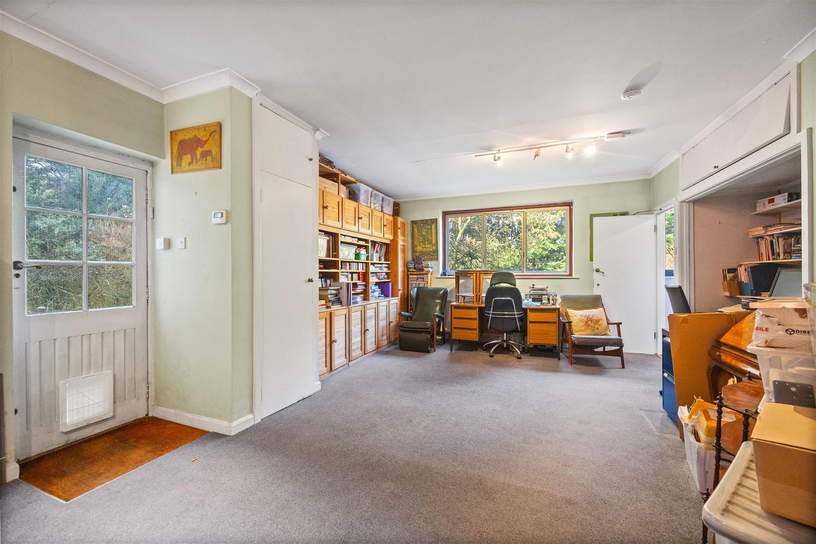 Property Image 98ac6984-9523-49c8-b833-e3c1111f8158