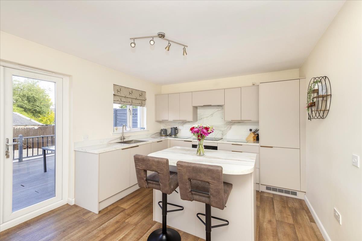 Property Image 98ae6515-39b7-47e7-97e8-1894e8c4f093