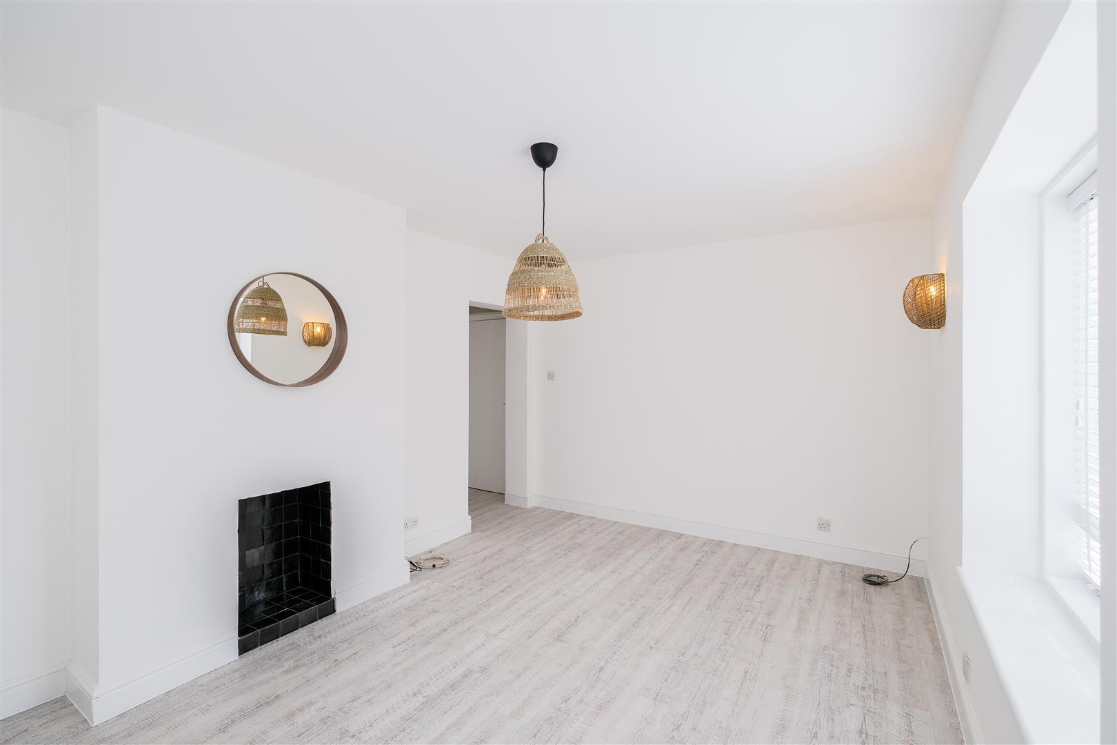 Property Image 98aef2c9-73c7-4a5b-8a57-c2c3b3e547aa