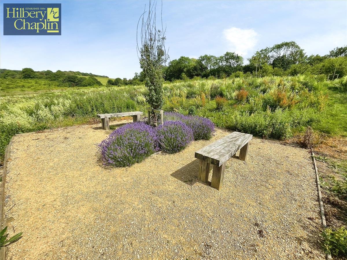 Property Image 98b0e0b7-2c90-4c9b-b907-f01c7e9f37a9