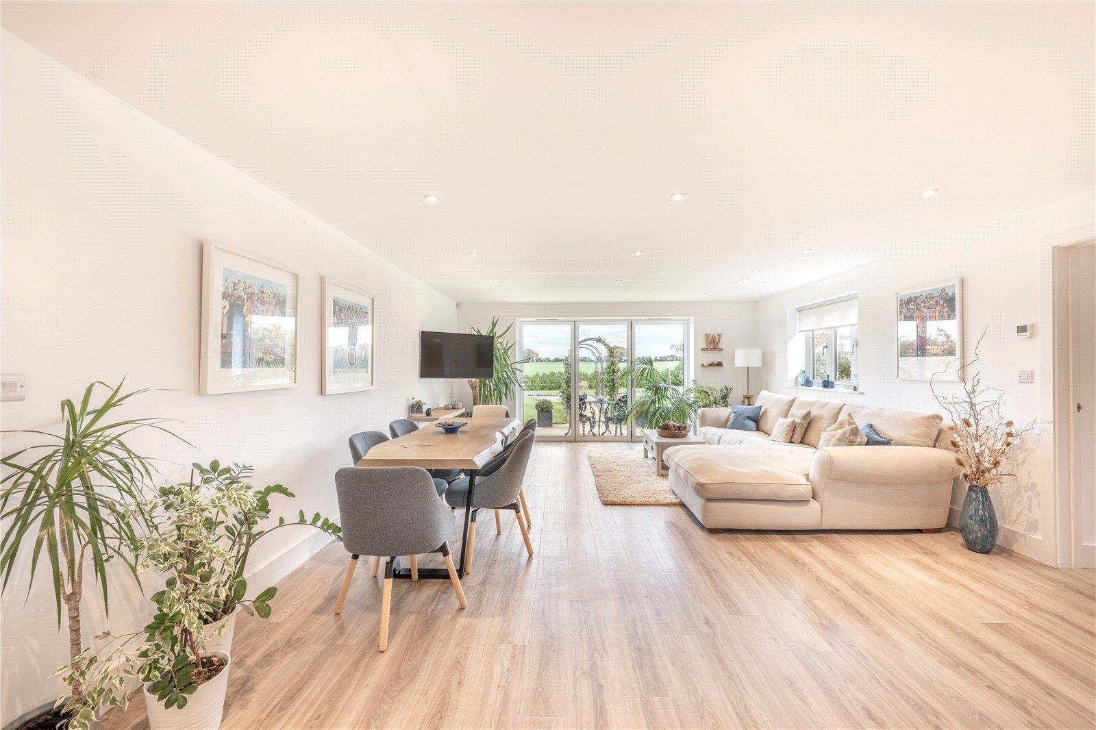 Property Image 98c89ae3-8213-4758-b075-2e5f09ffb4df