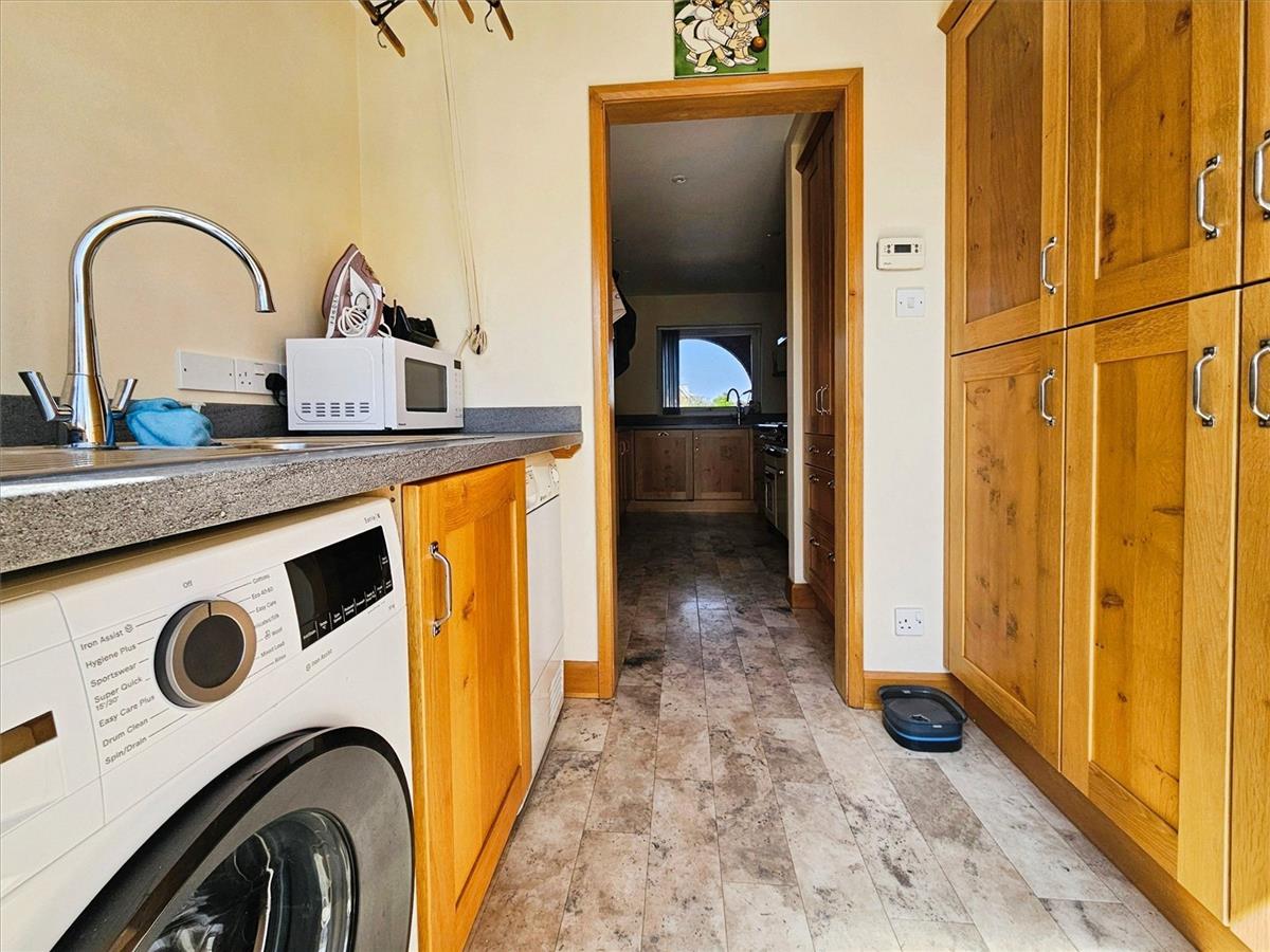Property Image 98e1bff7-8572-455a-bdf2-5912259e6e56