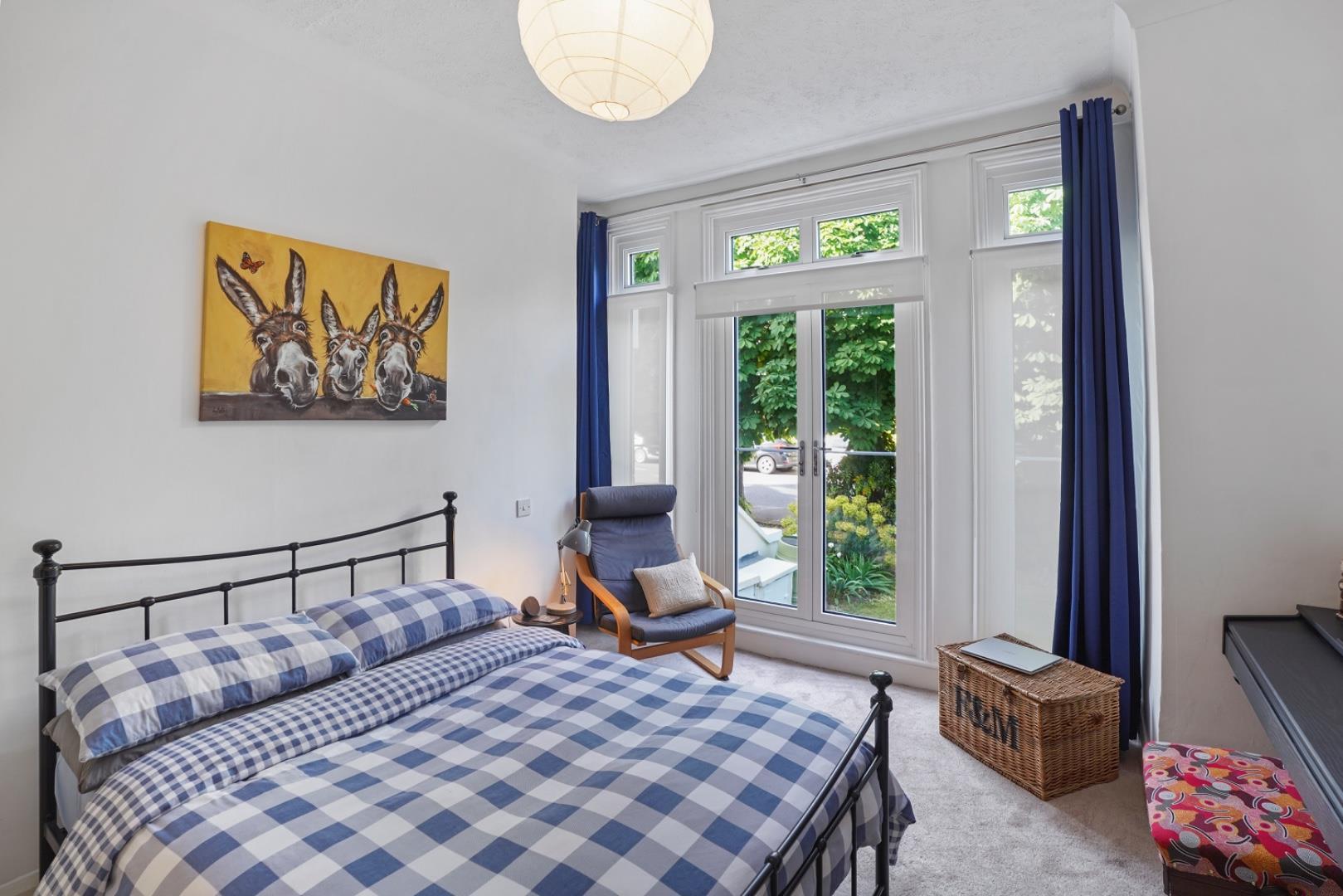 Property Image 98e38e4a-30f3-49d2-b90e-0b40f09a16bf