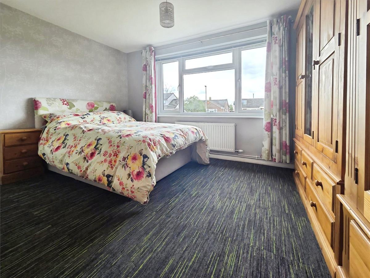 Property Image 98e48003-e2ba-4249-9a97-70744161a76e