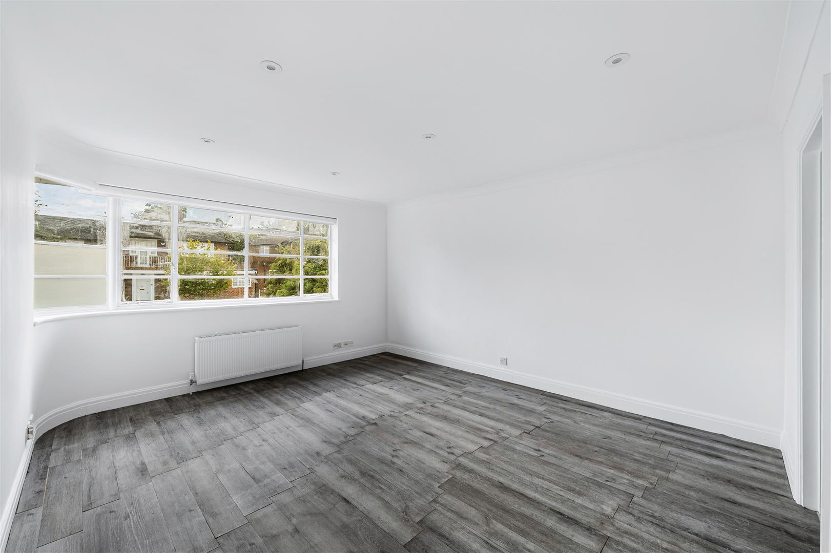 Property Image 98ee10c2-59b4-4663-a813-b77c11d1e7f4