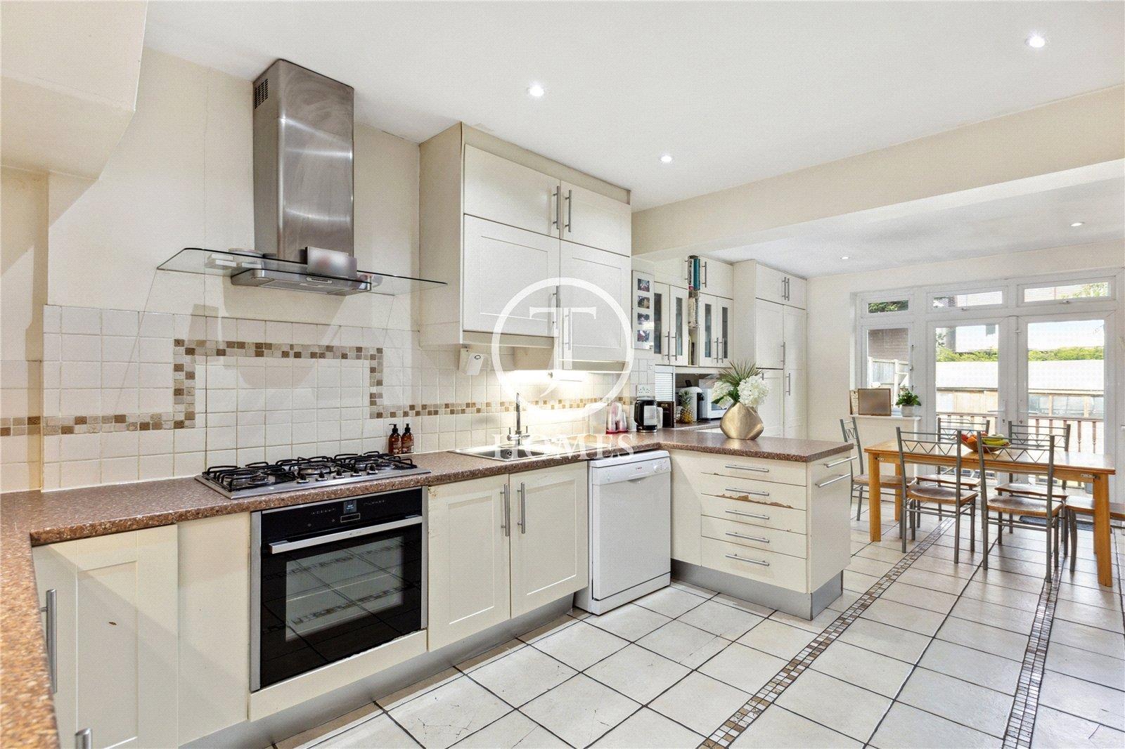 Property Image 99054786-2d74-4c05-af7e-f209fa446ef5