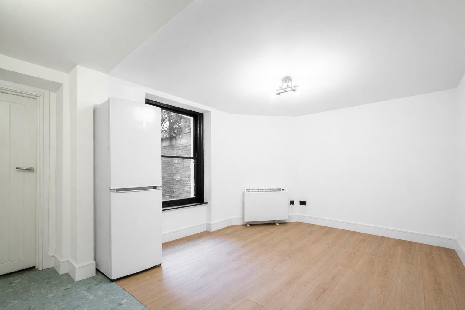 Open plan. One bedroom flat for sale, Guilford Street, Bloomsbury, WC1N. 