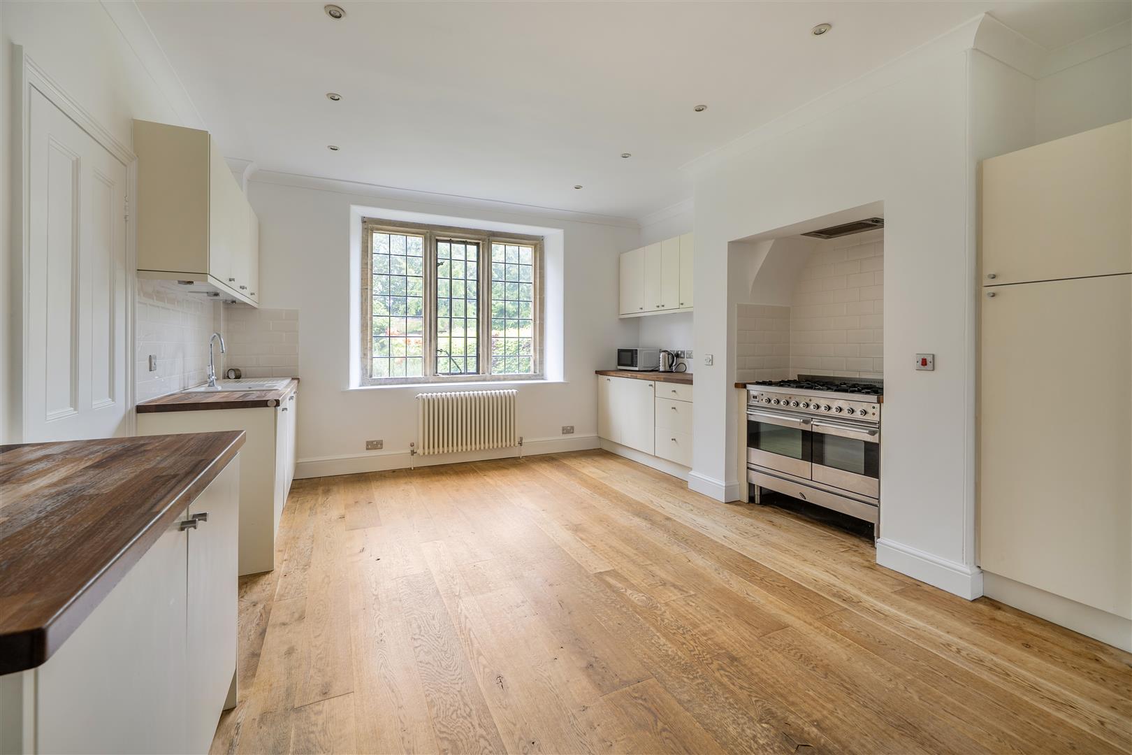 Property Image 9920b027-67bd-4716-bf88-58e3ceaf1314