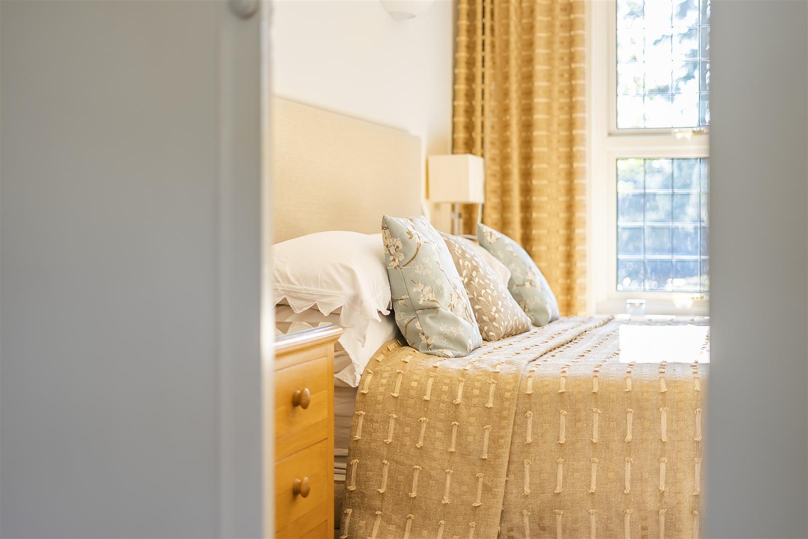Property Image 992262cf-f176-4549-83c5-c01633e2f4d6