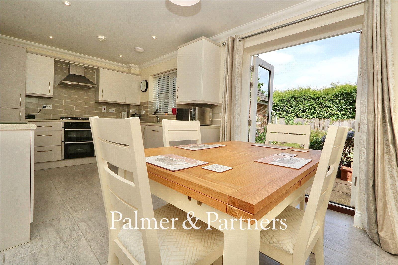 Property Image 99256d2e-38a5-40e5-94a0-e0f28e85ea34