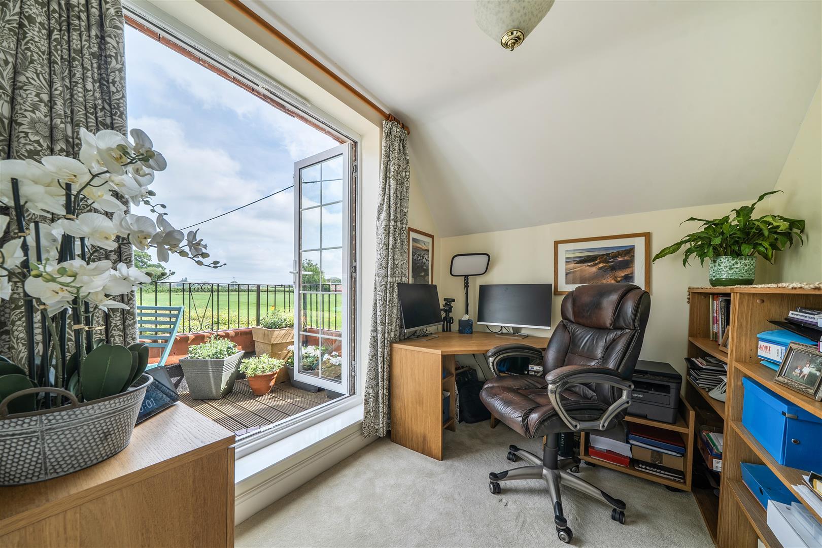 Property Image 992a0143-be6f-491b-a765-12894ef702cf