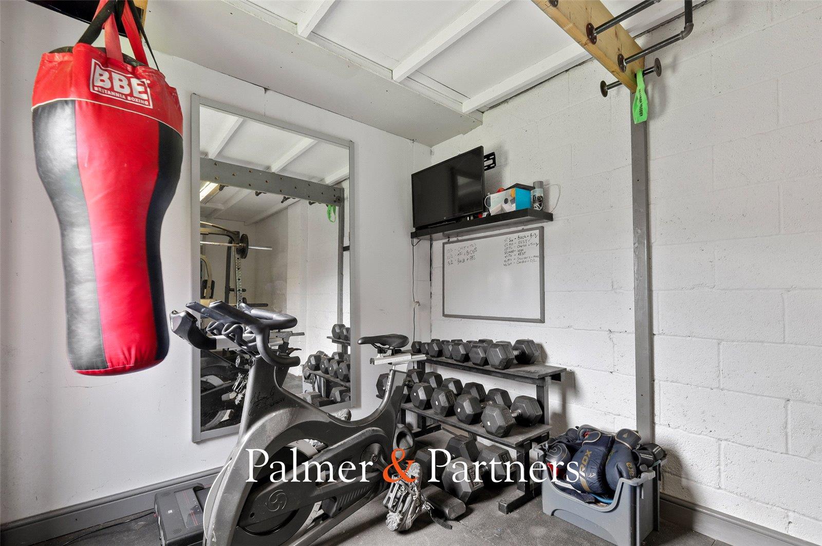 Property Image 99365601-4a9b-4d60-9d76-bf0a85e57eb6