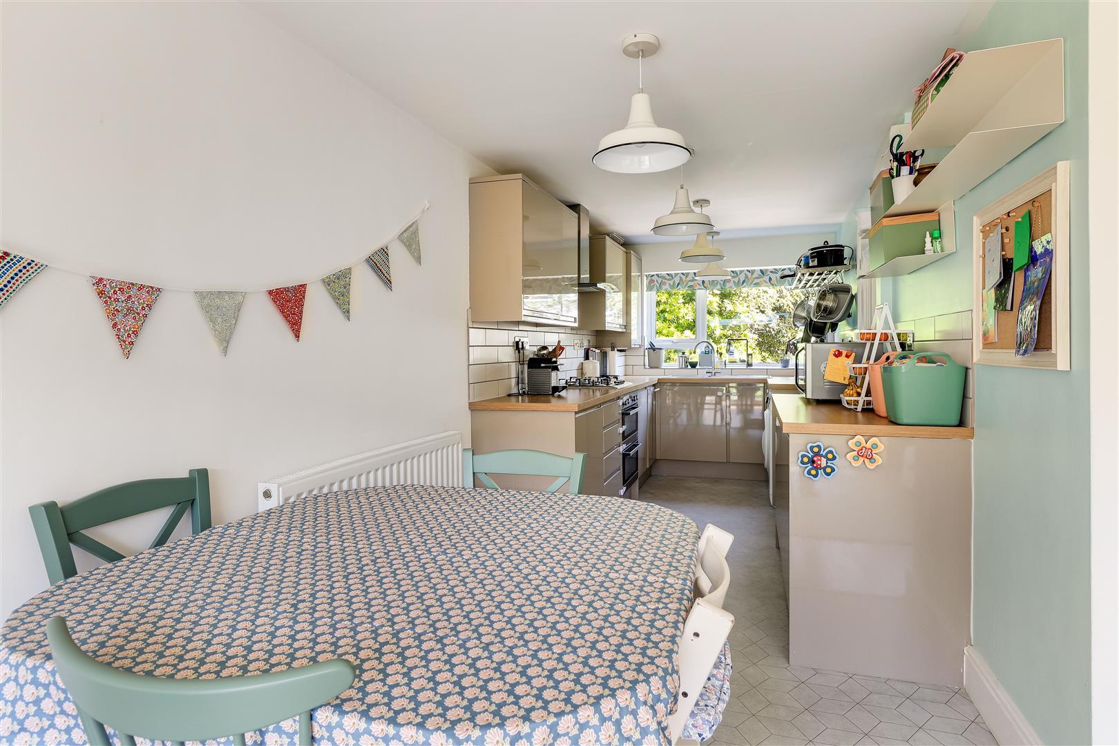 Property Image 99397438-aa7e-4f16-a53b-f93efe7348d2